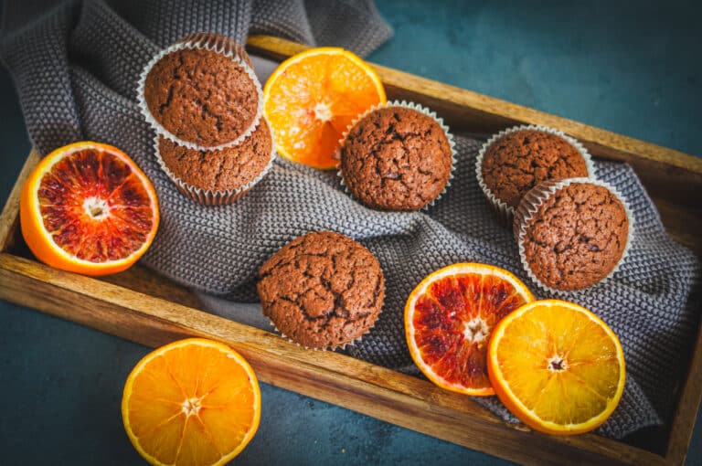 Schokoladen Muffins mit Orangen