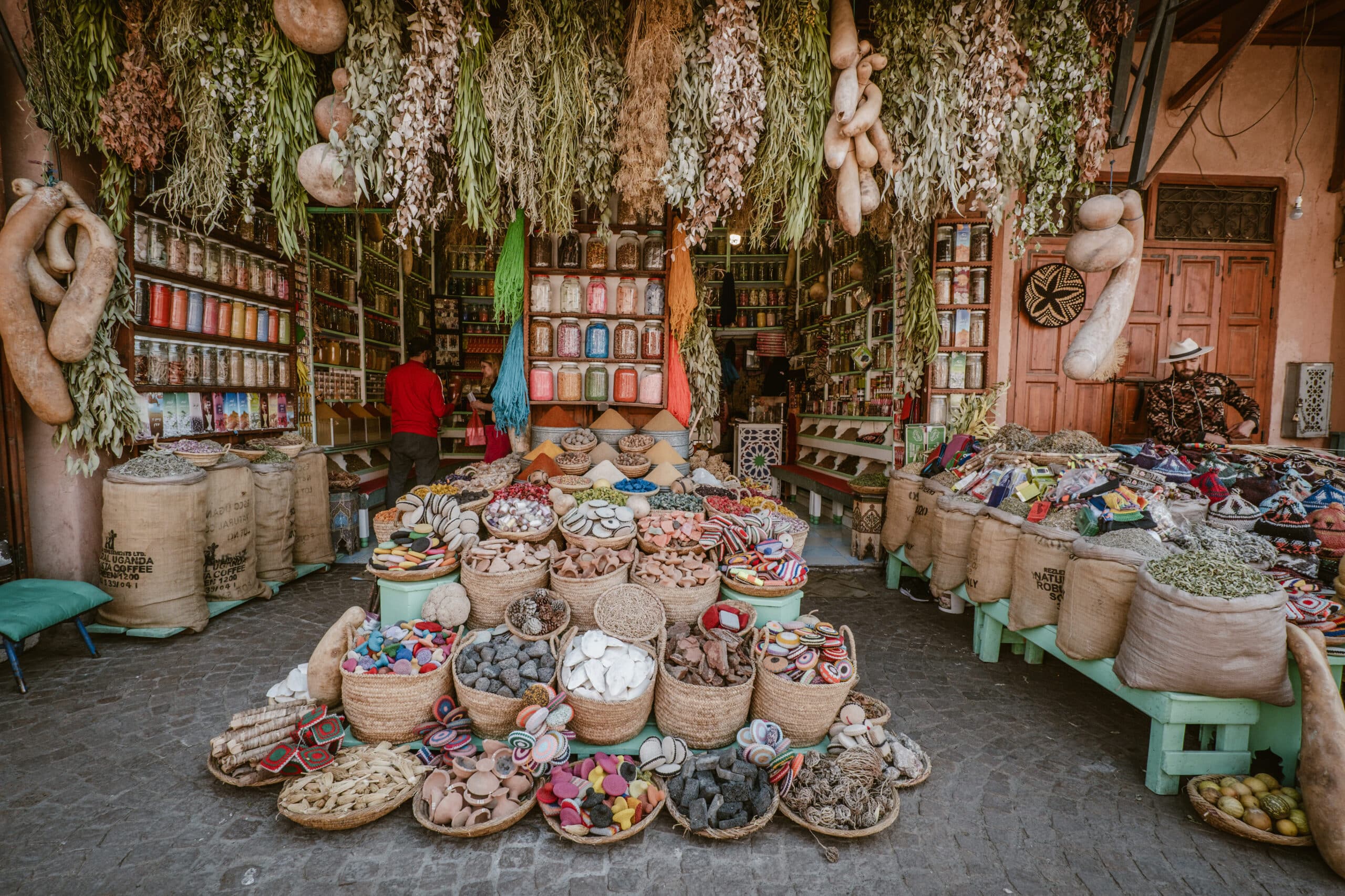 Gewürzstand in den Souks von Marrakesch